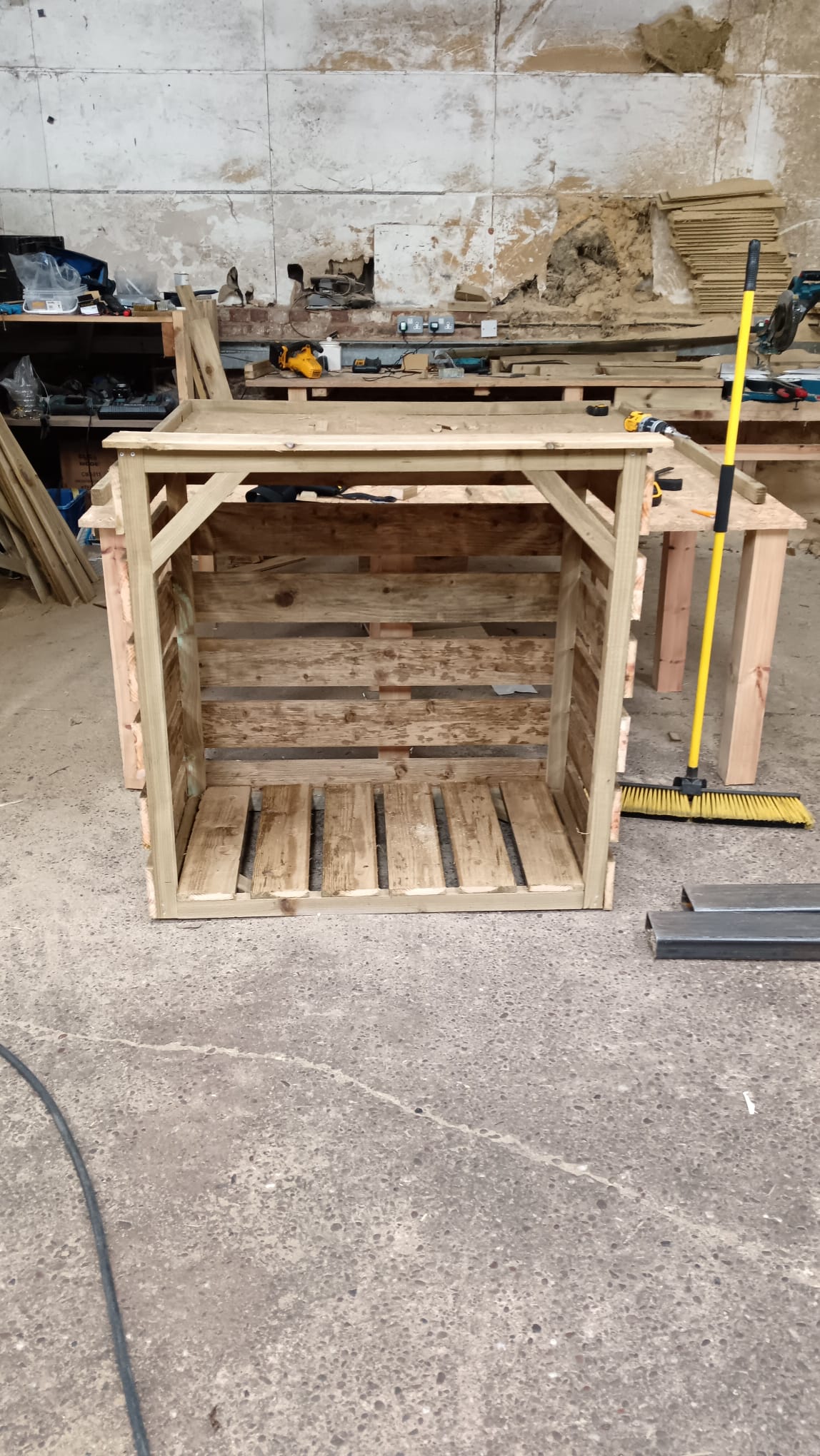 4x4 log store - 120w x 120h x 60 deep