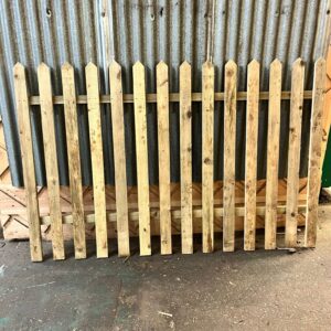 Picket fence 120cm height 183cm wide