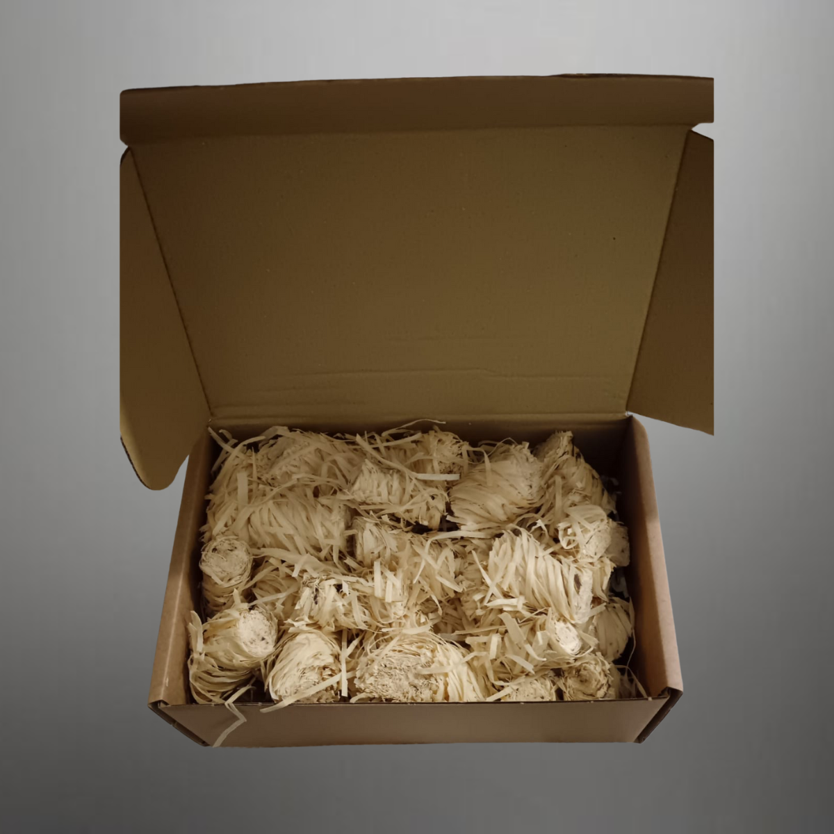 Soy wax coated wood wool flame firelighters